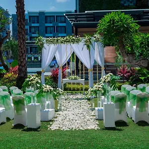 https://courtyard-by-marriott-bali-seminyak.ubudhotelsnow.com
